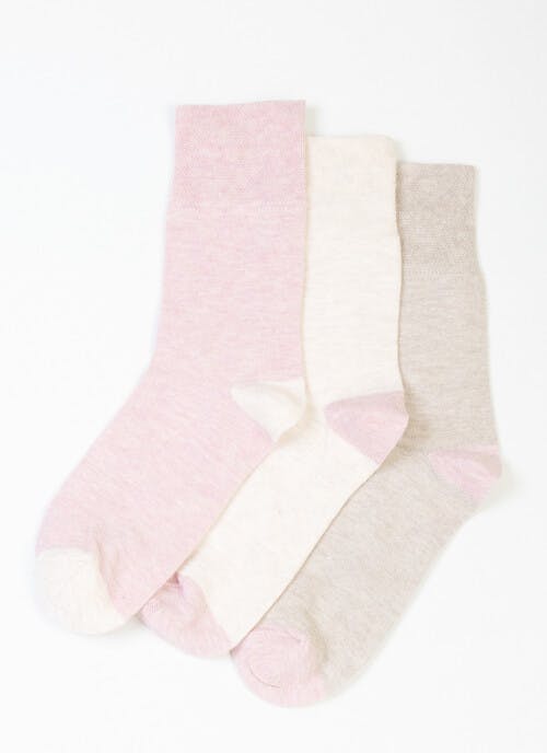 3 Pack Pink Socks