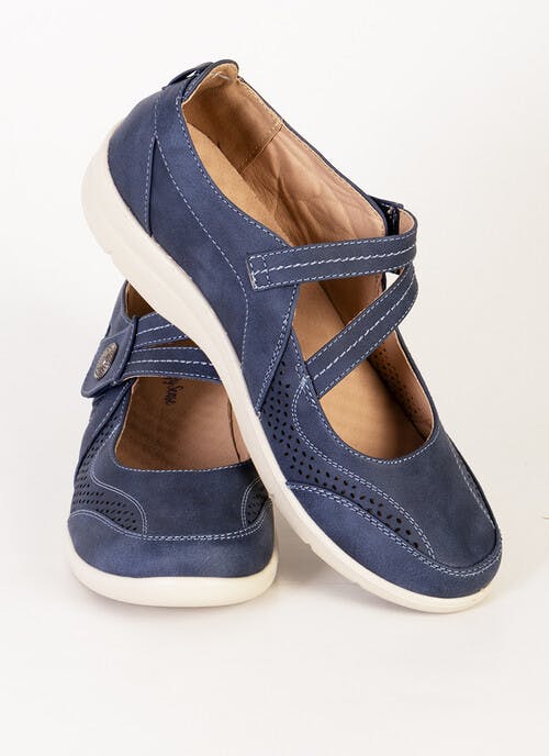Navy Mary Jane Shoes
