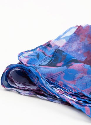 Lightweight Echo Leaf Scarf