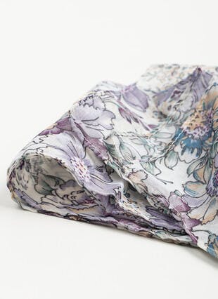Lightweight Floral Scarf 