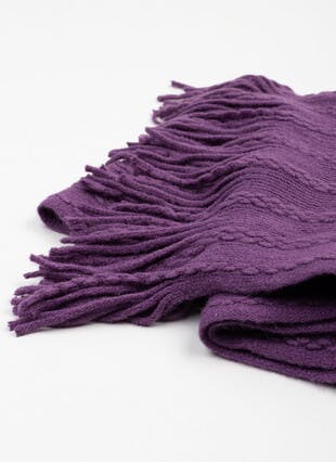 Soft-Touch Cable Knit Scarf