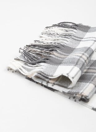 Tassled Check Scarf