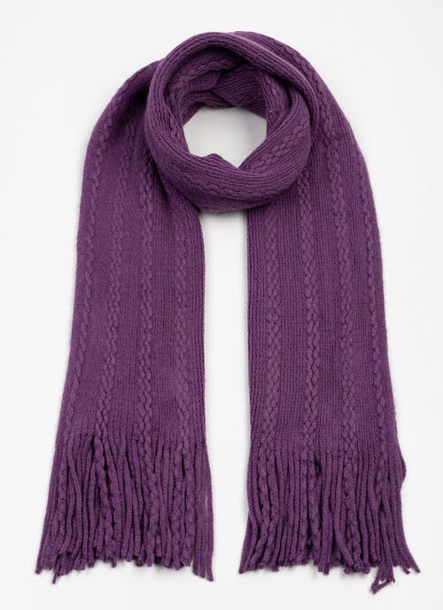Soft-Touch Cable Knit Scarf