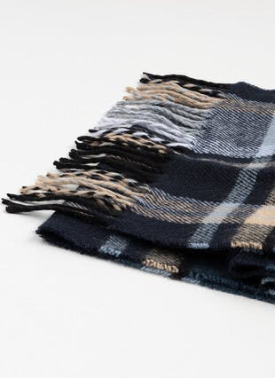 Tassled Check Scarf