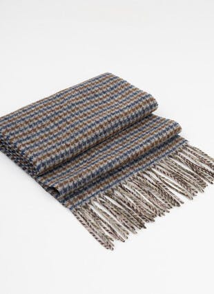 100% Wool Scarf In Houndstooth