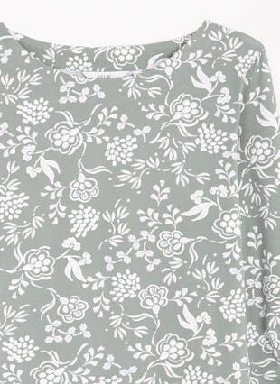 Puff Print Crew Neck Top