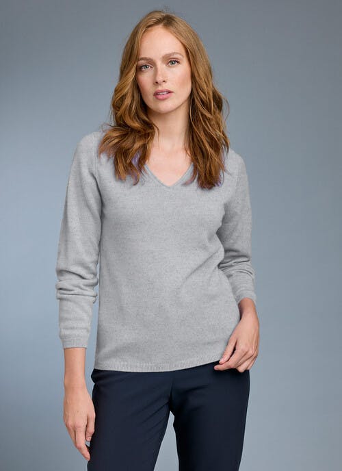Pure Cashmere Classic V Neck Jumper