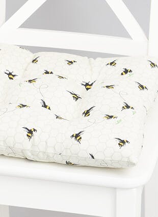 Busy Bee Printed Cotton Seat Pad