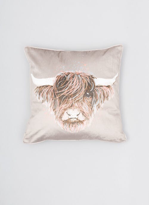 Hadley The Highland Cow Printed Velvet Beige Cushion