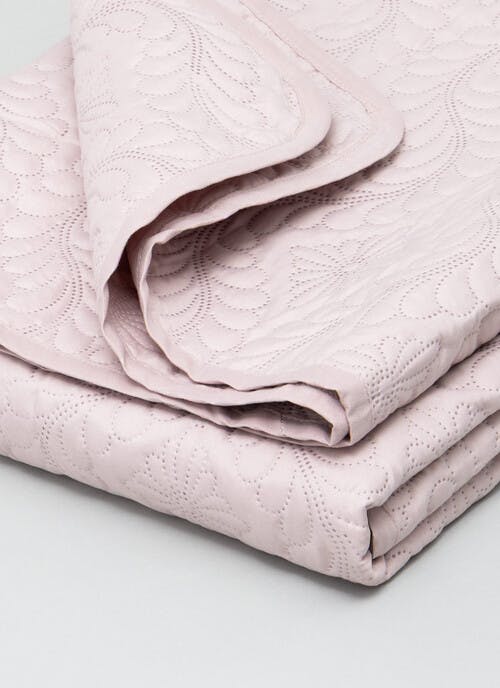 Damask Quilted Pinsonic Pink Throw