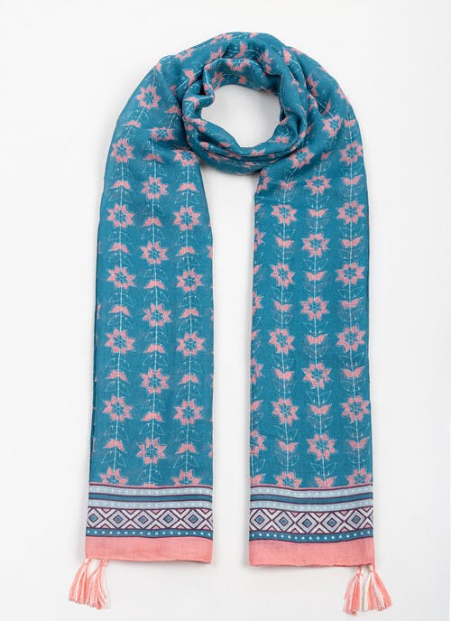 Lightweight Leaf Print Scarf With Tassel