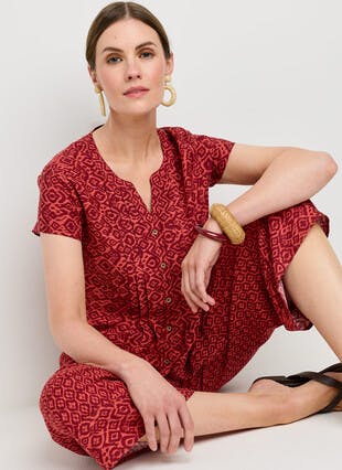 Contrast Print Pintuck Top