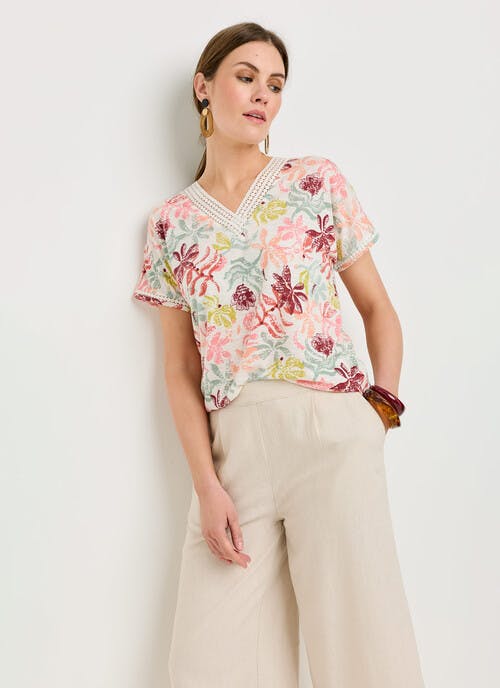 Lace Trim V Neck Printed T-Shirt