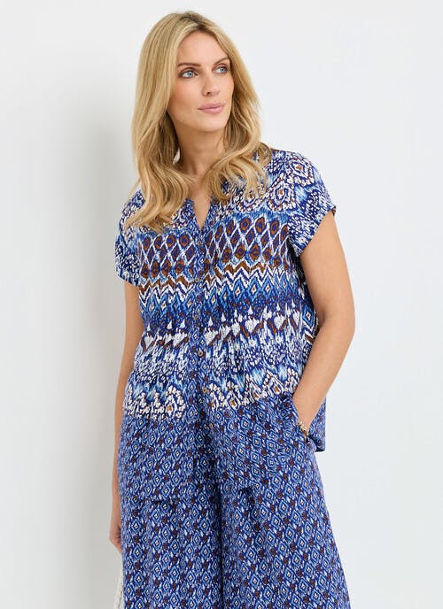 Contrast Print Pintuck Top