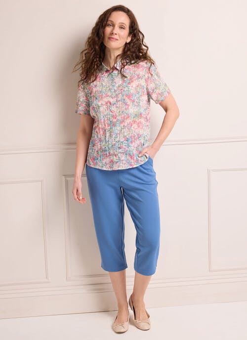 Crepe Textured Pull On Cropped Trousers