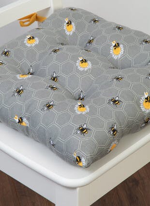 Bees Printed Cotton Seat Pad