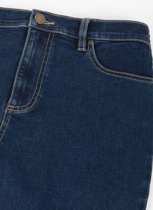 Ultimate Comfort Straight Leg Jeans