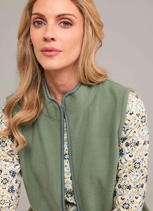 Fleece Funnel Neck Gilet