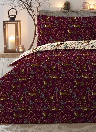 Fallon Fox Print Easy Care Plum Duvet Set