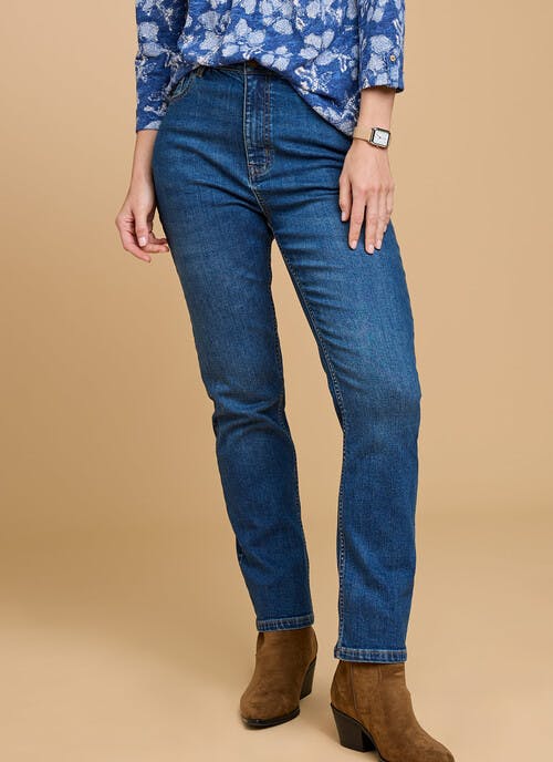 Authentic Style Straight Leg Jeans