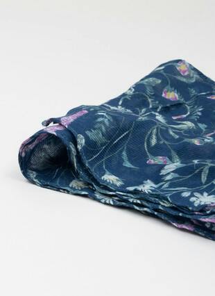 Lightweight Woodland Print Scarf