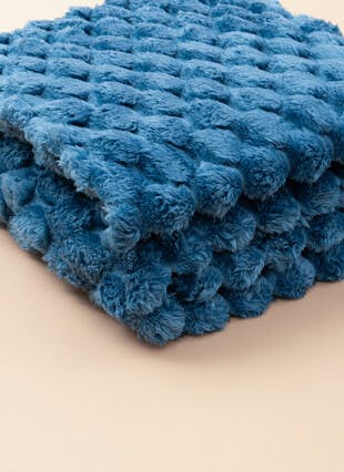 Chunky Honeycomb Teal Fleece Throw