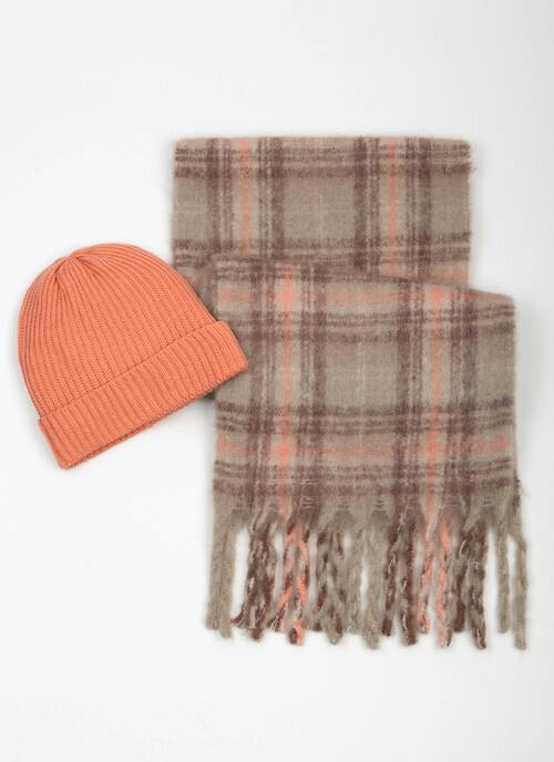 Hat and Scarf Gift Set